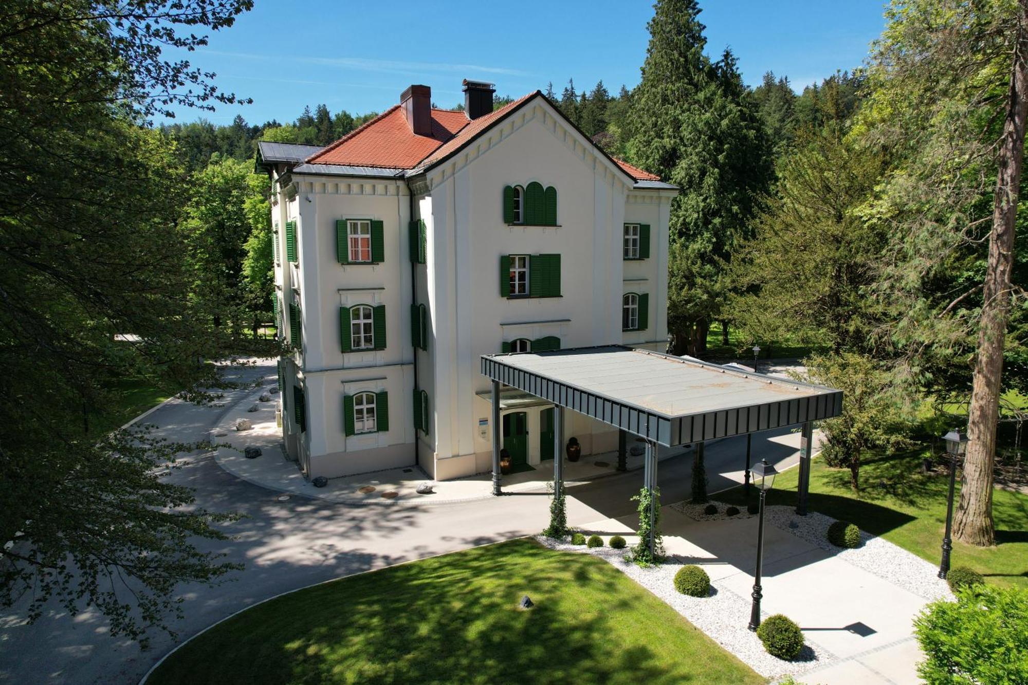 Boutique Hotel Dobrna - Terme Dobrna Exterior photo